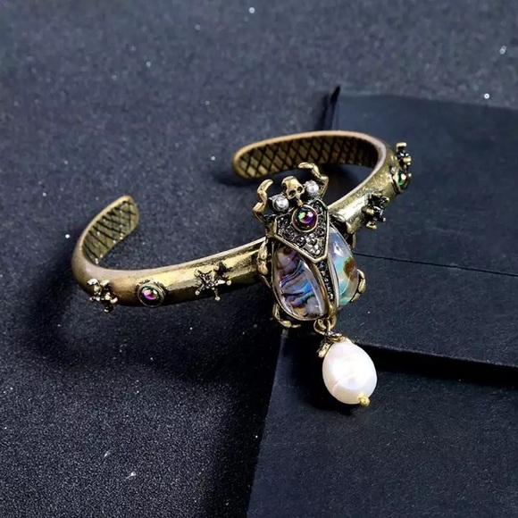Anthropologie Jewelry - 🖤Antique gold insects bracelet